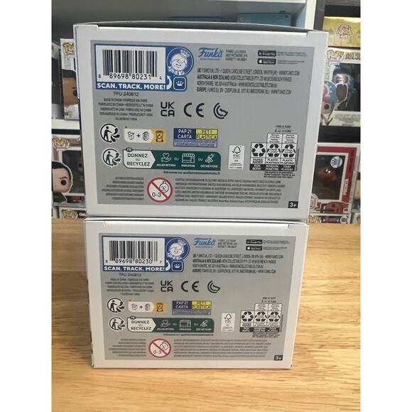 2 VAULTED Shawshank Redemption Funko Pops Andy Dufresne Ellis Red #1735 Movies - Picture 6 of 6